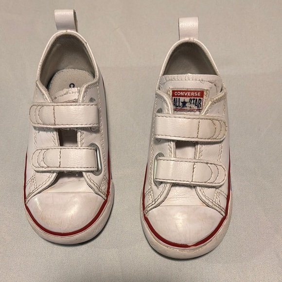 Converse Kids White  Sneakers - Picture 1 of 7